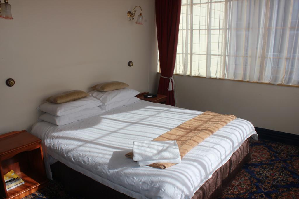 Shepherds Arms Hotel Wellington Extérieur photo