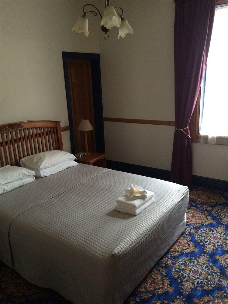 Shepherds Arms Hotel Wellington Extérieur photo